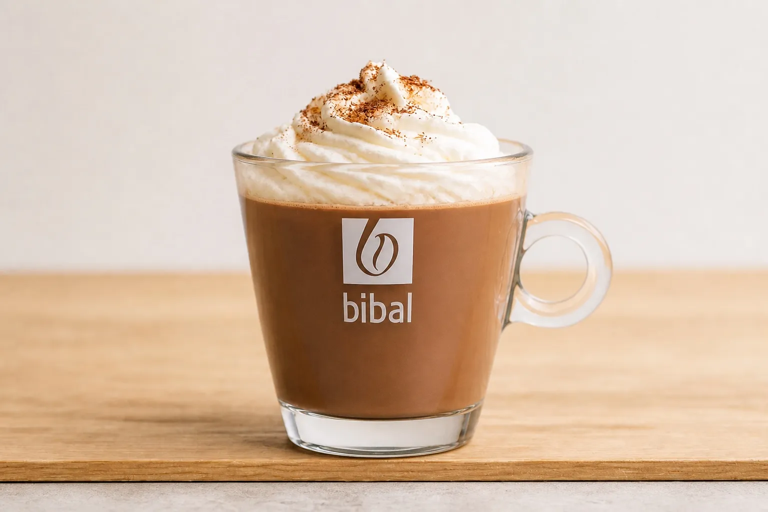 Chocolat Chaud Gourmand — étape 3 : Servir (chantilly en option)